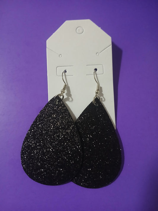 Black Sparkling Earrings